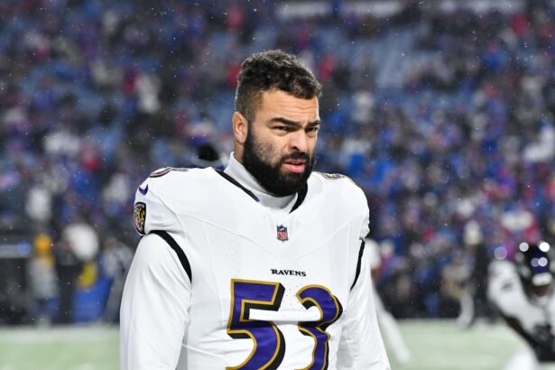 Ravens’ Kyle Van Noy reacts to hilarious comparison with Trump