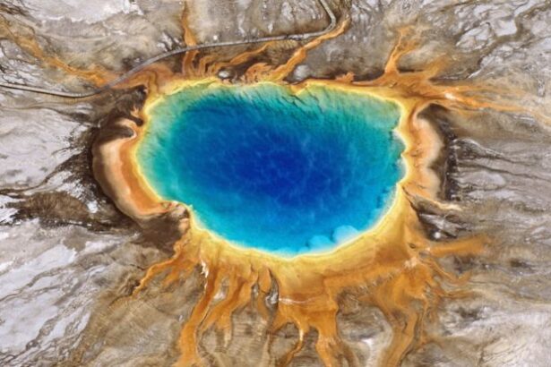 Scientists Found The ‘Lid’ Keeping The Yellowstone Supervolcano From Erupting : ScienceAlert