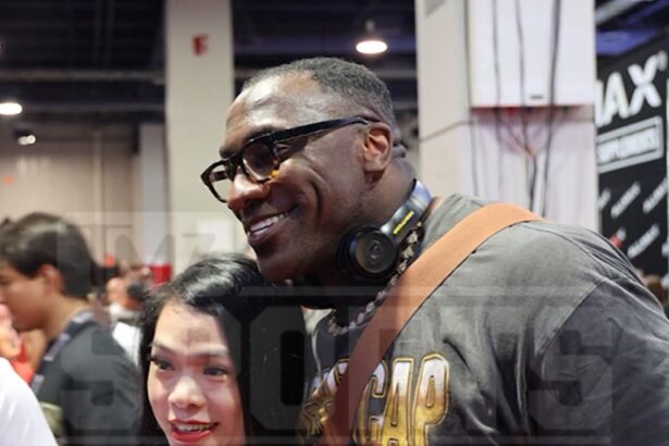 Shannon Sharpe Gets Cozy With Female Fan at 2024 Event, Video Shows