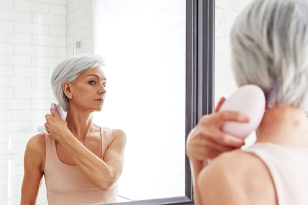 Shoppers in Their 60s ‘Absolutely Love’ This Now- Hair Mask That Turns Their Gray Hair Silver