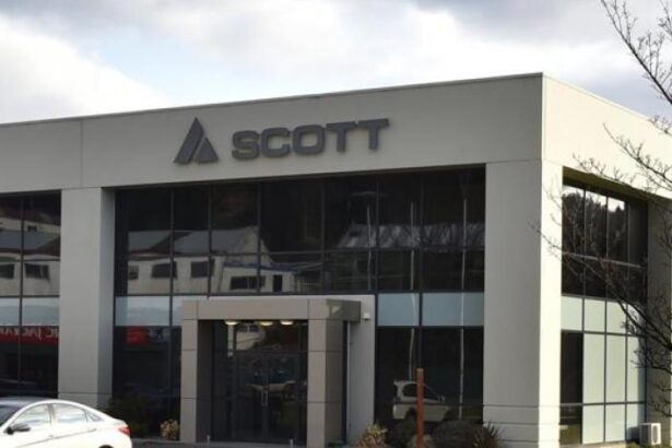 Stable net profit for tech company