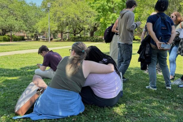 Suspect in custody in Florida State shooting, source tells AP