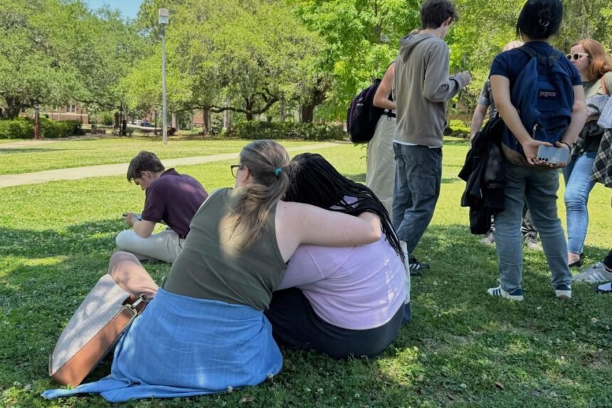 Suspect in custody in Florida State shooting, source tells AP