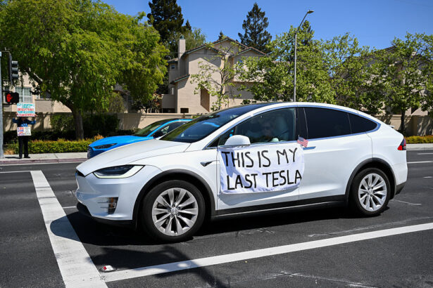 Tesla’s board reportedly sought a successor while Musk wheeled around Washington