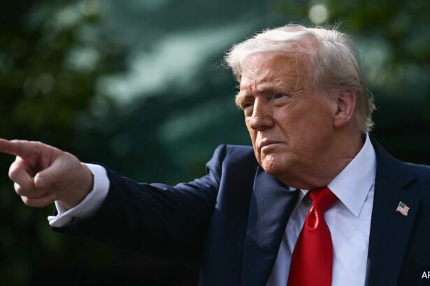 Trump Slams “Weak, Ineffective” Judges As Deportation Row Intensifies