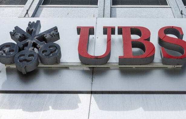 UBS posts .7bn net profit as volatility drives earnings