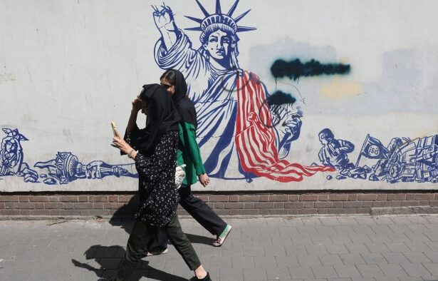 US and Iran begin second round of talks to end nuclear stand-off