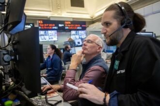 US stocks underperform rest of world by widest margin since 1993