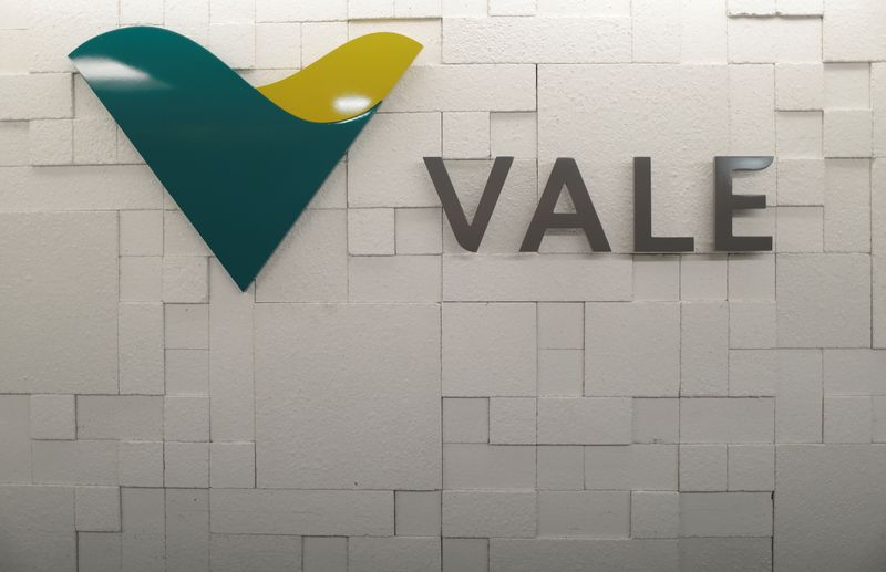 Vale’s iron ore output falls in first quarter hurt by Brazil rains
