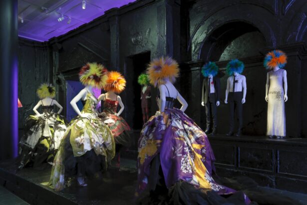 Vilcek Foundation to Award ,000 Prizes to Immigrants in Fashion Fields — Colossal