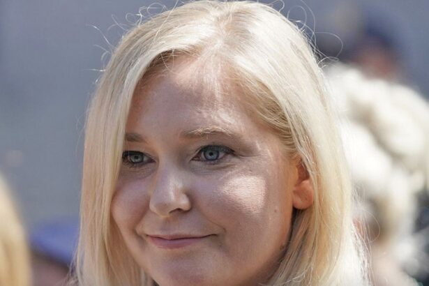 Virginia Giuffre, Jeffrey Epstein Accuser, Dies by Suicide at Age 41