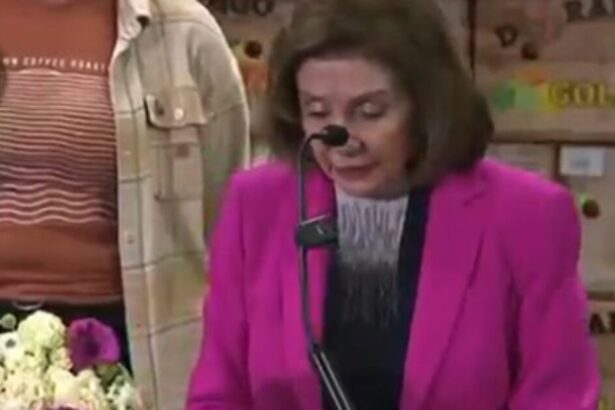 YIKES: A Very Frail-Looking Nancy Pelosi Slurs Her Way Through Trump-Bashing Speech and Is Completely Unaware of The Mic’s Position Before Her Handlers Save the Day (VIDEO) |