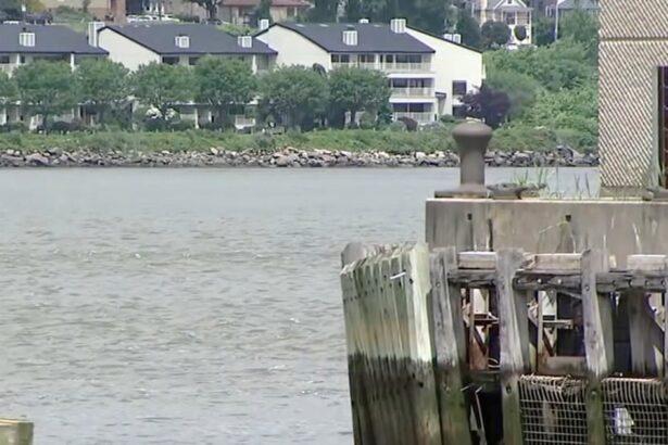 1 Dead In New York Sewage-Boat Explosion On Hudson River