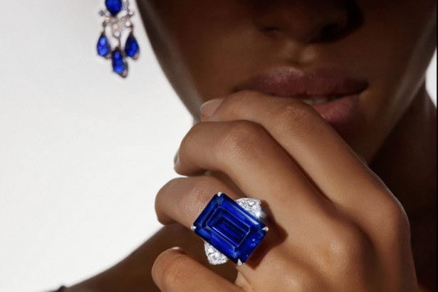 How to Choose the Perfect Blue Sapphire Engagement Ring