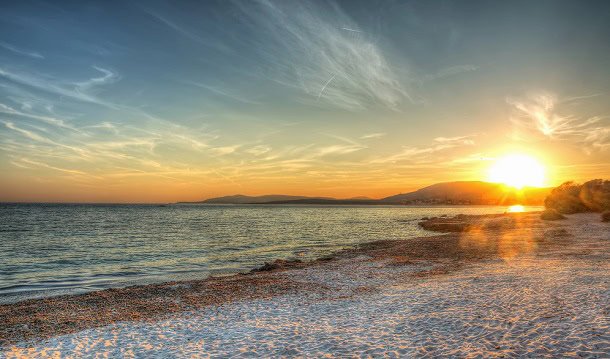 101 Inspirational August Quotes for a Happy and Positive End to the Summer