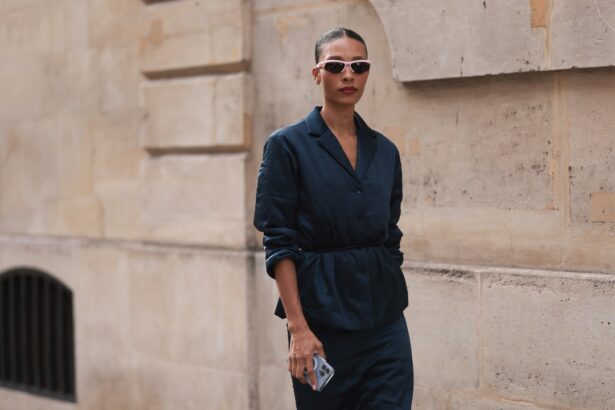 How To Master the Art of Minimalist Fashion