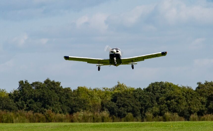 2 Dead After Plane Crashes Into Neighborhood In US’ California