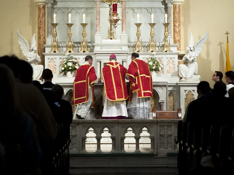 A Conservative Catholic Resurgence Meets a Moderate Pope |