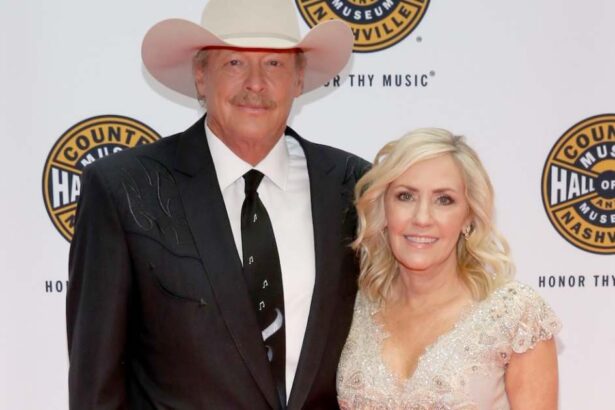 Alan Jackson and Wife Denise’s 45-Plus Year Relationship Journey
