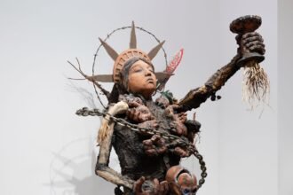 An Exhibition Celebrates the Self-Taught Immigrant Artists Shaping Chicago — Colossal