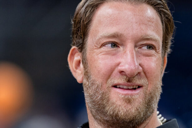 Antisemitic Sign at Barstool Sports Bar Draws Outrage