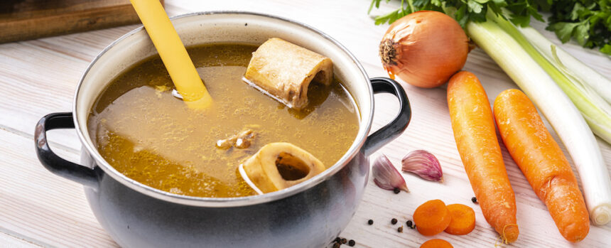 Are Bone Broth’s Bold Claims About Aging, Gut Health, And Weight Loss Backed by Science? : ScienceAlert