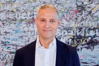 Ari Emanuel to buy Frieze art fairs from Endeavor