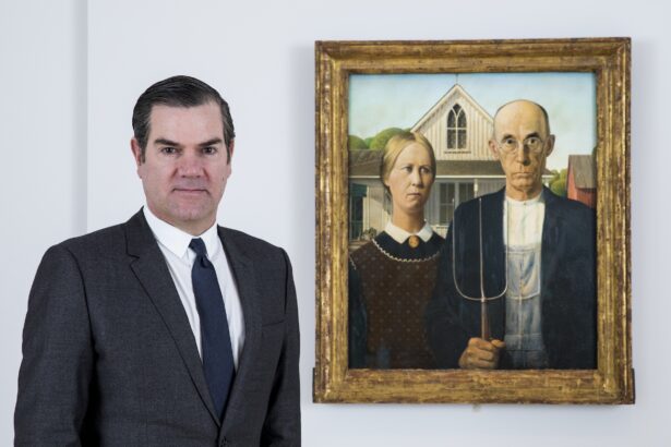 Art Institute of Chicago President on Leave After Stripping on Plane