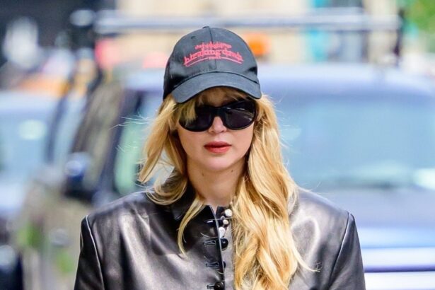 Of Course Jennifer Lawrence Shops This New York Cool Girl Brand
