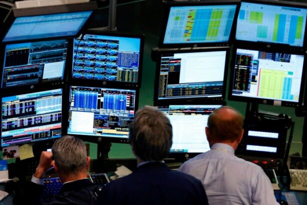 Bloomberg terminal outage hits traders