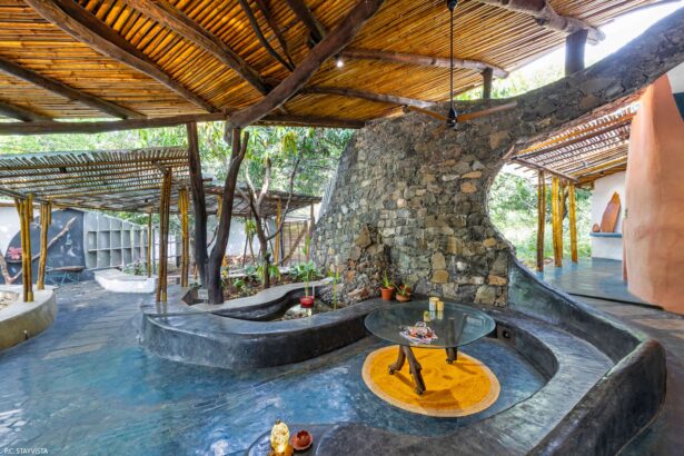 Blurring Boundaries’ ‘Maativan’ Farmhouse Embraces Biophilic Design in an Indian Forest — Colossal