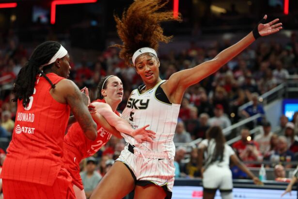 “Caitlin fans in shambles” – WNBA Twitter reacts as Angel Reese makes huge statement with new record