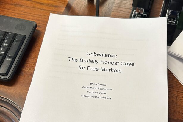 Caplan’s Experience of Mainstream Economists and My Students’ Surprise