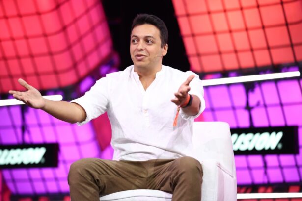 Deel wants Rippling to hand over any agreements involving paying the alleged spy