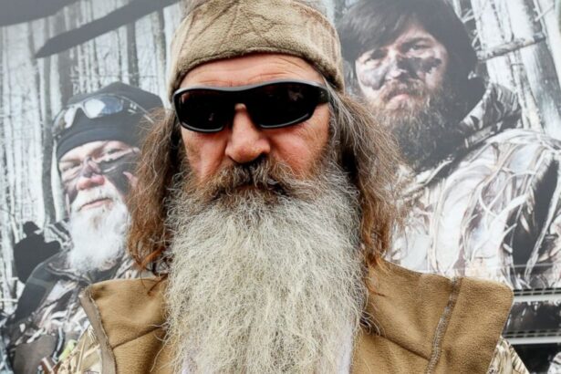 Duck Dynasty Patriarch Phil Robertson Dead at 79 – ‘Now with the Lord’ |