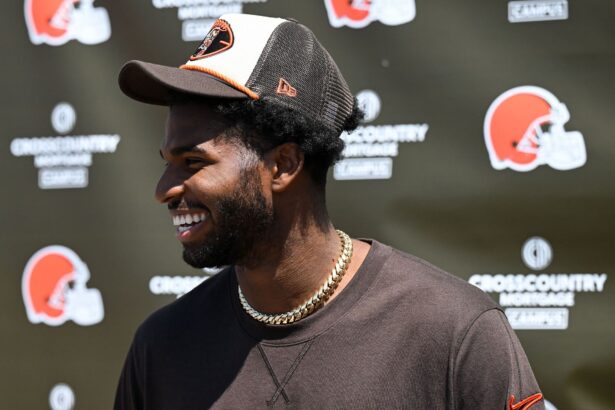 “Dudes in front of him are not good”