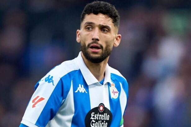 Dutch soccer player in Spain injured after falling onto rocks while taking selfie in coastal city