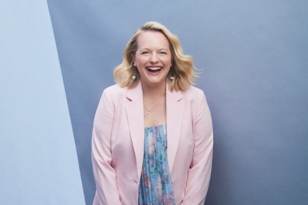Elisabeth Moss on ‘Handmaid’s Tale’ Ending, Motherhood and What’s Next