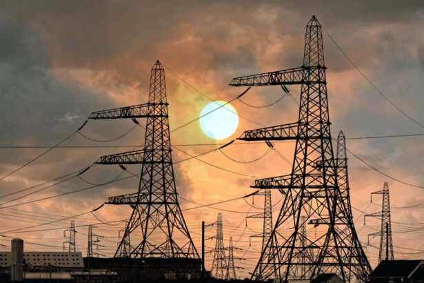 Extreme heat poses Spanish-style blackout threat to UK electrical grid