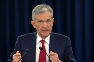 FED Chairman Jerome Powell Screws Trump and America Once Again – Refuses to Drop Rates Despite Amazing Economic News – TRUMP RESPONDS |