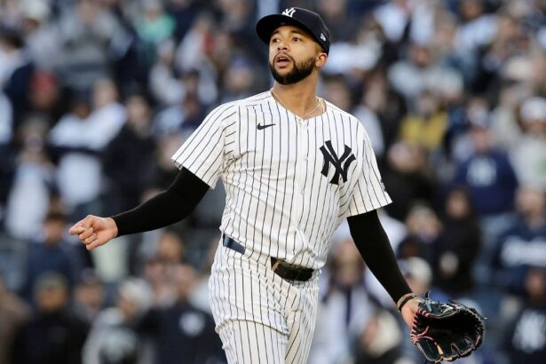 Fans rip Devin Williams as Yankees set unwarranted record in 2025 season