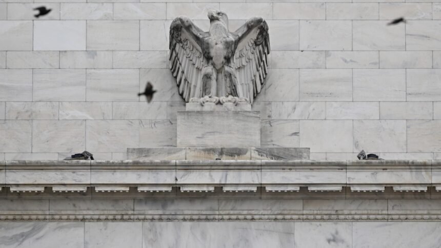 Federal Reserve will reduce staff by 10% in coming years, Powell memo says