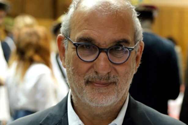 Former BBC Executive, TV Producer Alan Yentob Dies at 78
