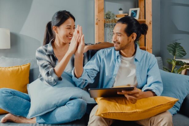 Here’s How To Maximize Your Income If You’re in a Dual-Income Household, According to Rachel Cruze