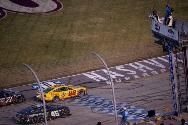 Here’s what today’s schedule at Nashville Superspeedway looks like