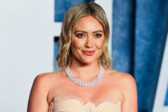 Hilary Duff Just Wore the Stylish Mom Jeans of the Summer