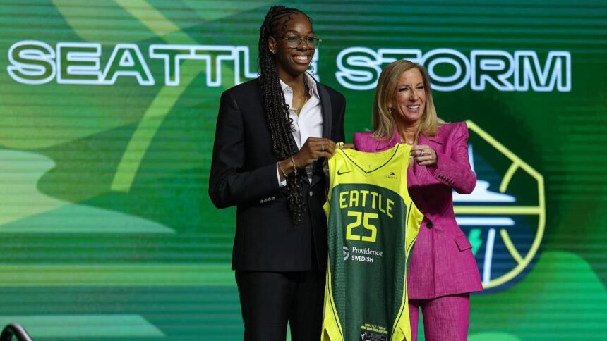 How did Storm rookie perform against Mercury in WNBA debut? (May 17)