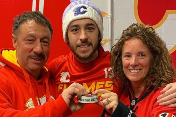 Johnny Gaudreau’s mother reminisces heartwarming throwback tunnel moment with Sean Monahan after scoring his last goal in Calgary