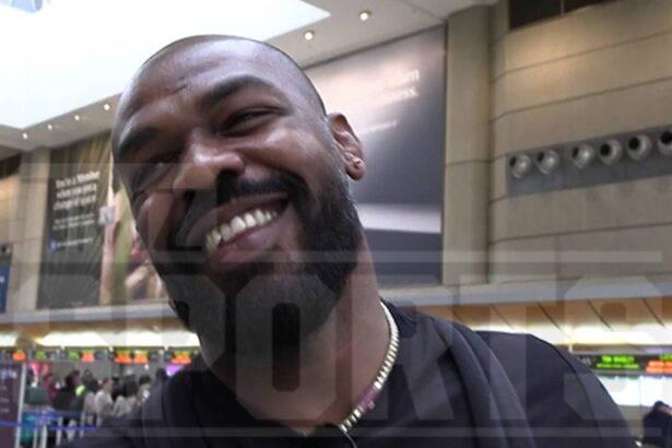 Jon Jones Enters 100 Men Vs. Gorilla Debate, Put Me on Front Line!