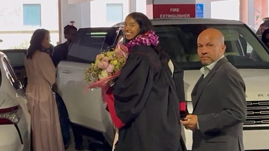 Kobe Bryant’s Daughter Natalia Graduates From USC’s Film School